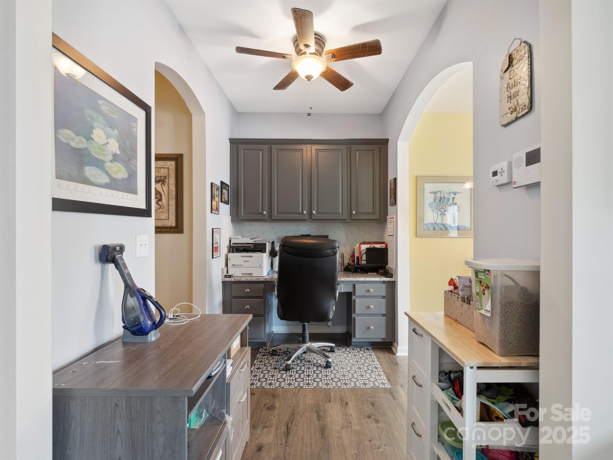 Newport Lakes - Residential