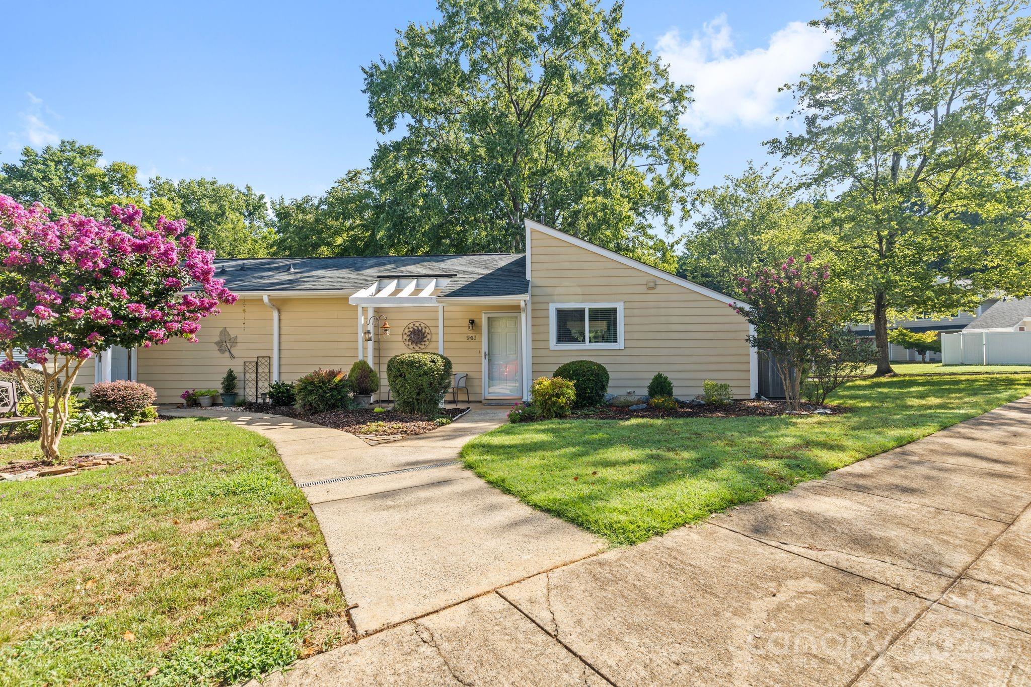 941 Sardis Cove Drive