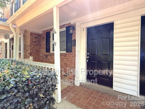 Photo of 1218 Green Oaks Lane, Charlotte, NC 28205 (MLS # 4436497)