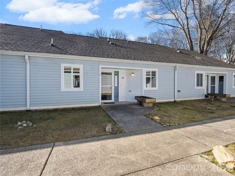 102 Llama Way Black Mountain NC 28711