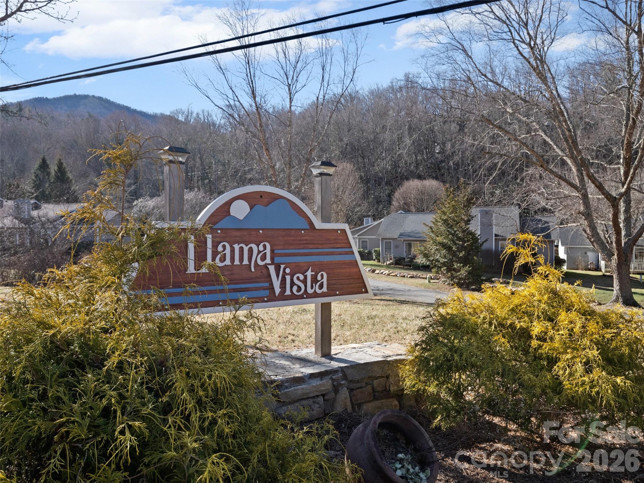 Llama Vista - Residential