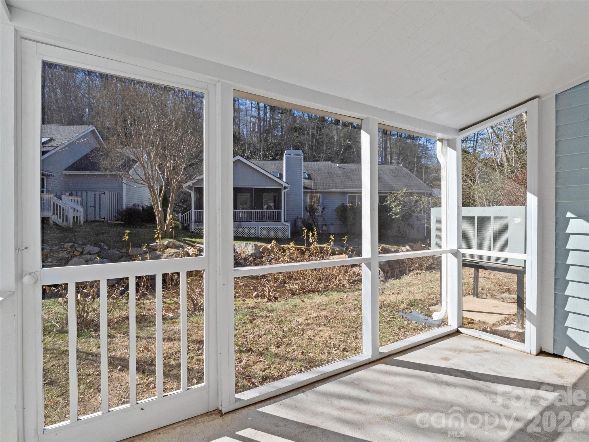 Llama Vista - Residential