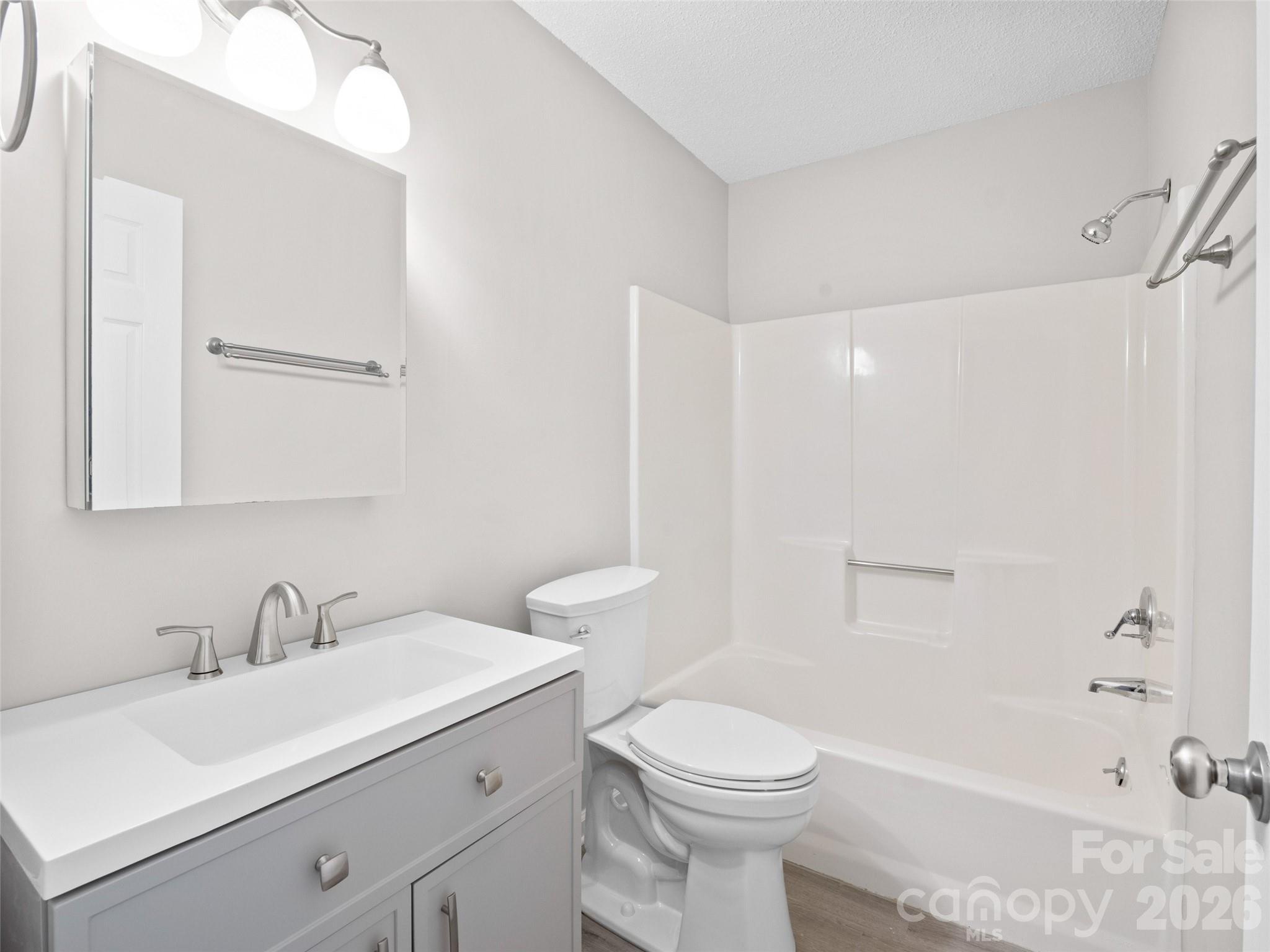 Llama Vista - Residential