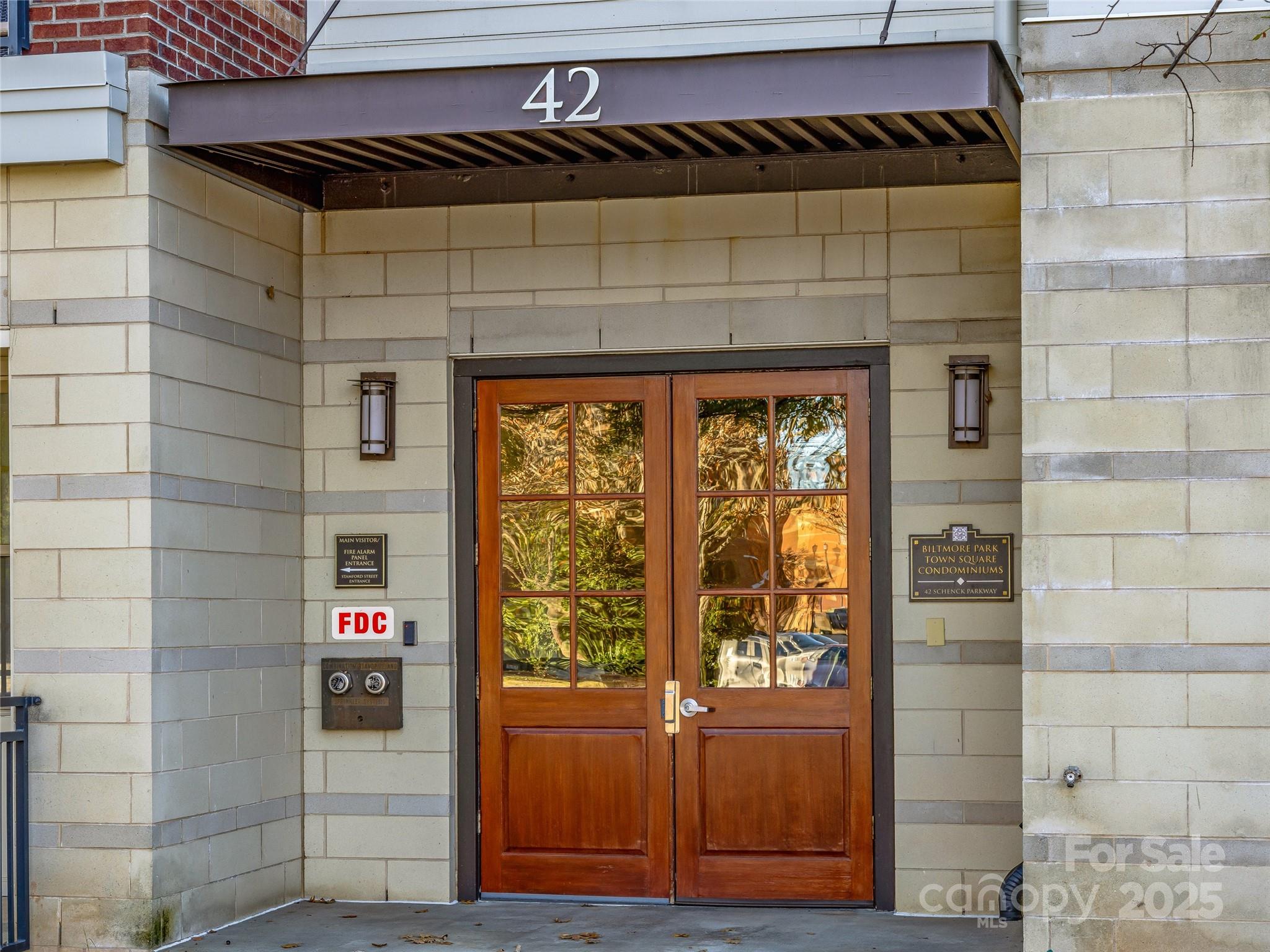 42 Schenck Parkway 304