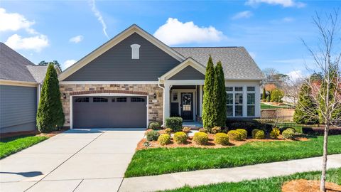 Photo of 8020 Parknoll Drive, Huntersville, NC 28078 (MLS # 4358125)