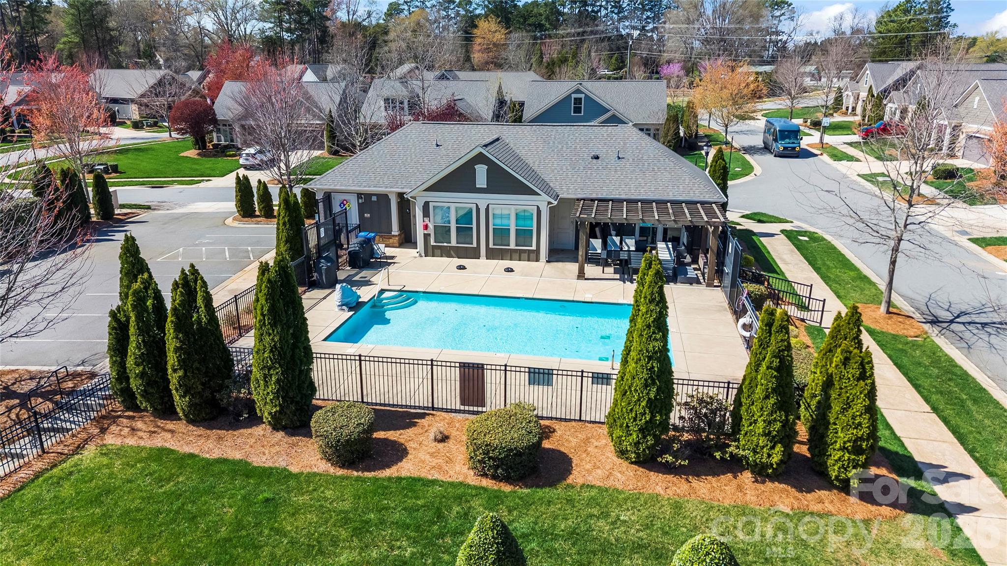 The Courtyards of Huntersville - Residential