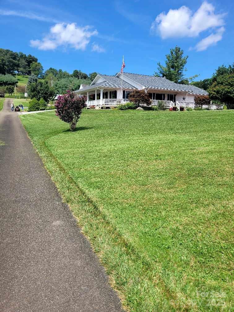 30 Boyer Lane