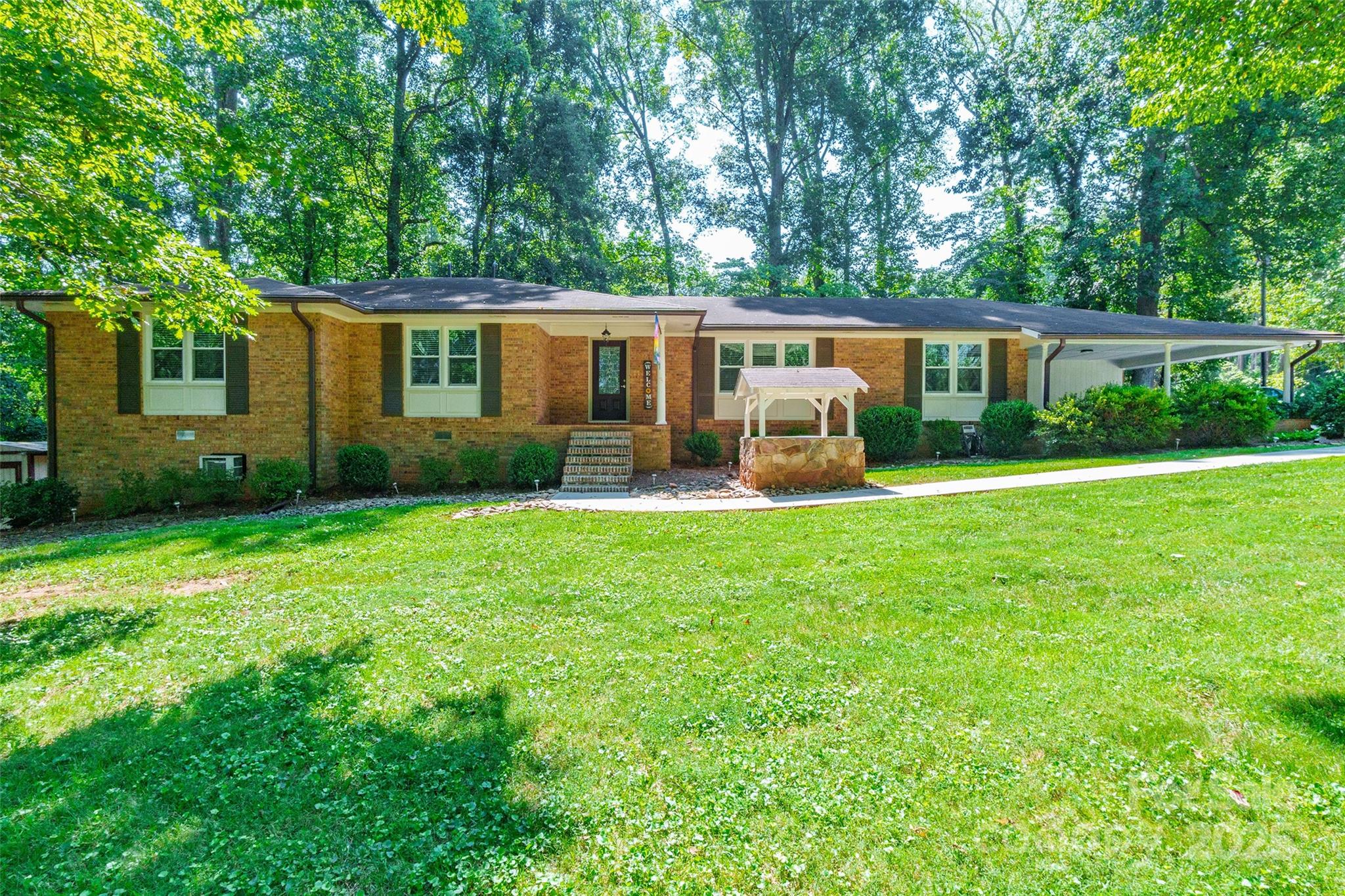 145 Heritage Lane