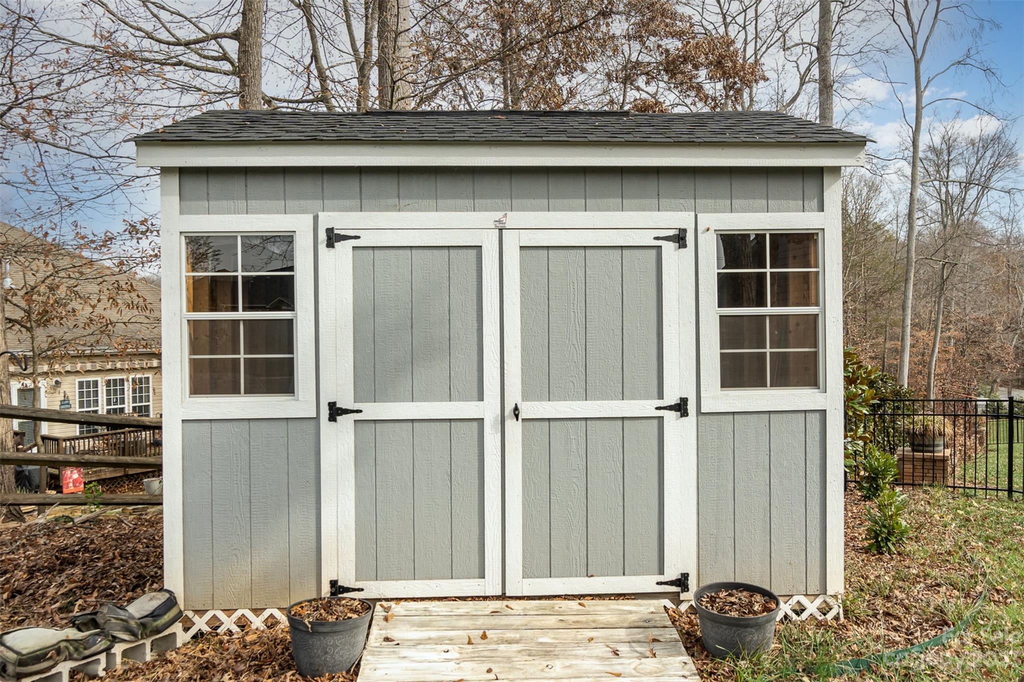 The Gates - Residential