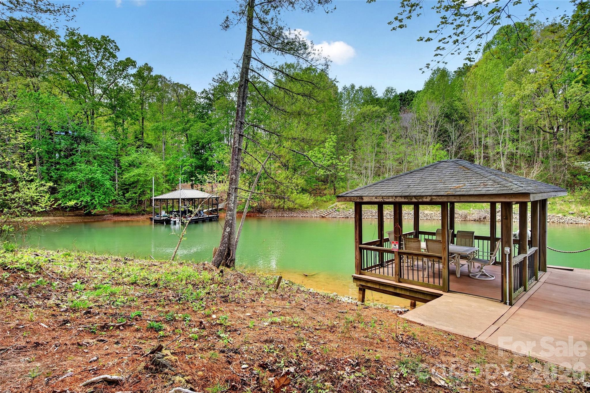 Mallard Pointe - Land