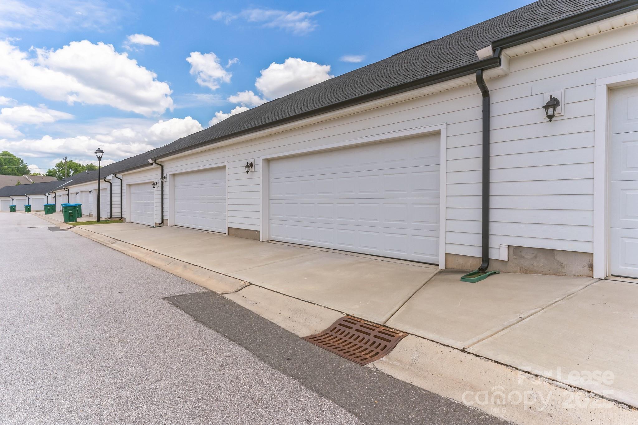 VILLAGES AT CRAMERTON MILLS - Residential Lease