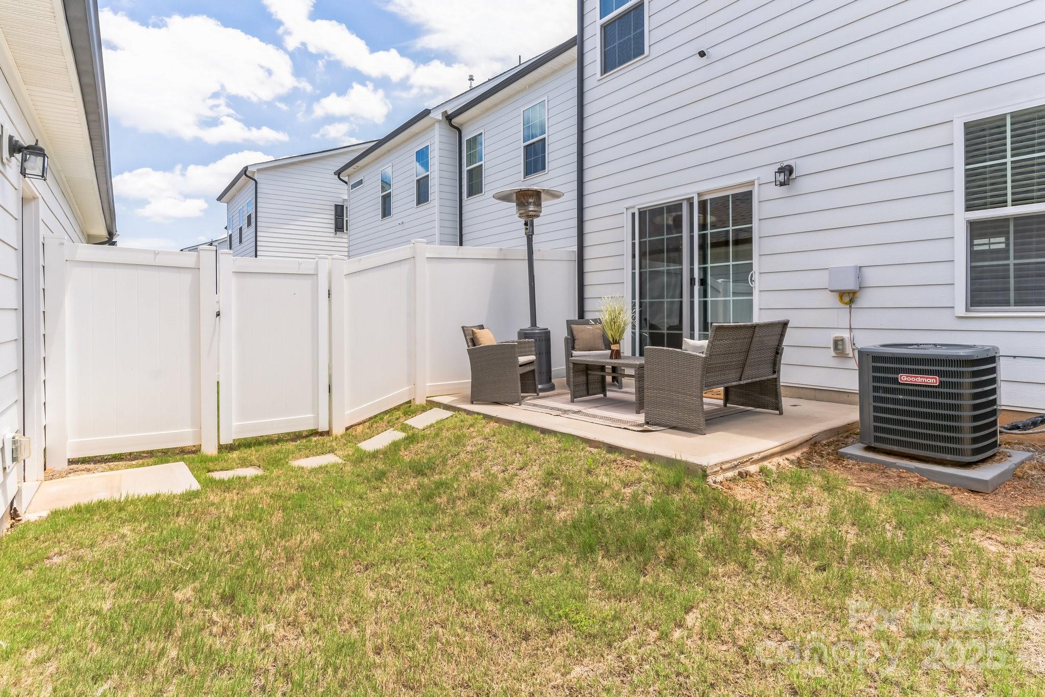 VILLAGES AT CRAMERTON MILLS - Residential Lease