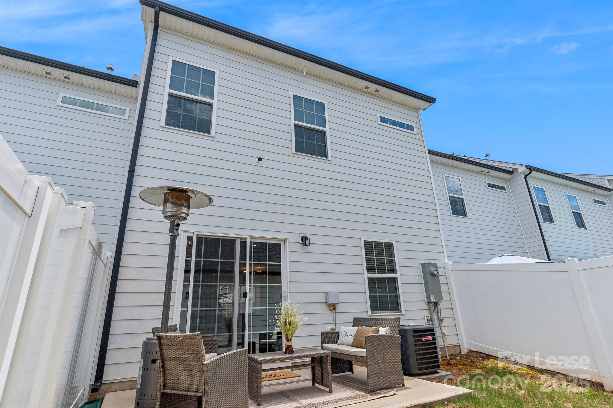 VILLAGES AT CRAMERTON MILLS - Residential Lease