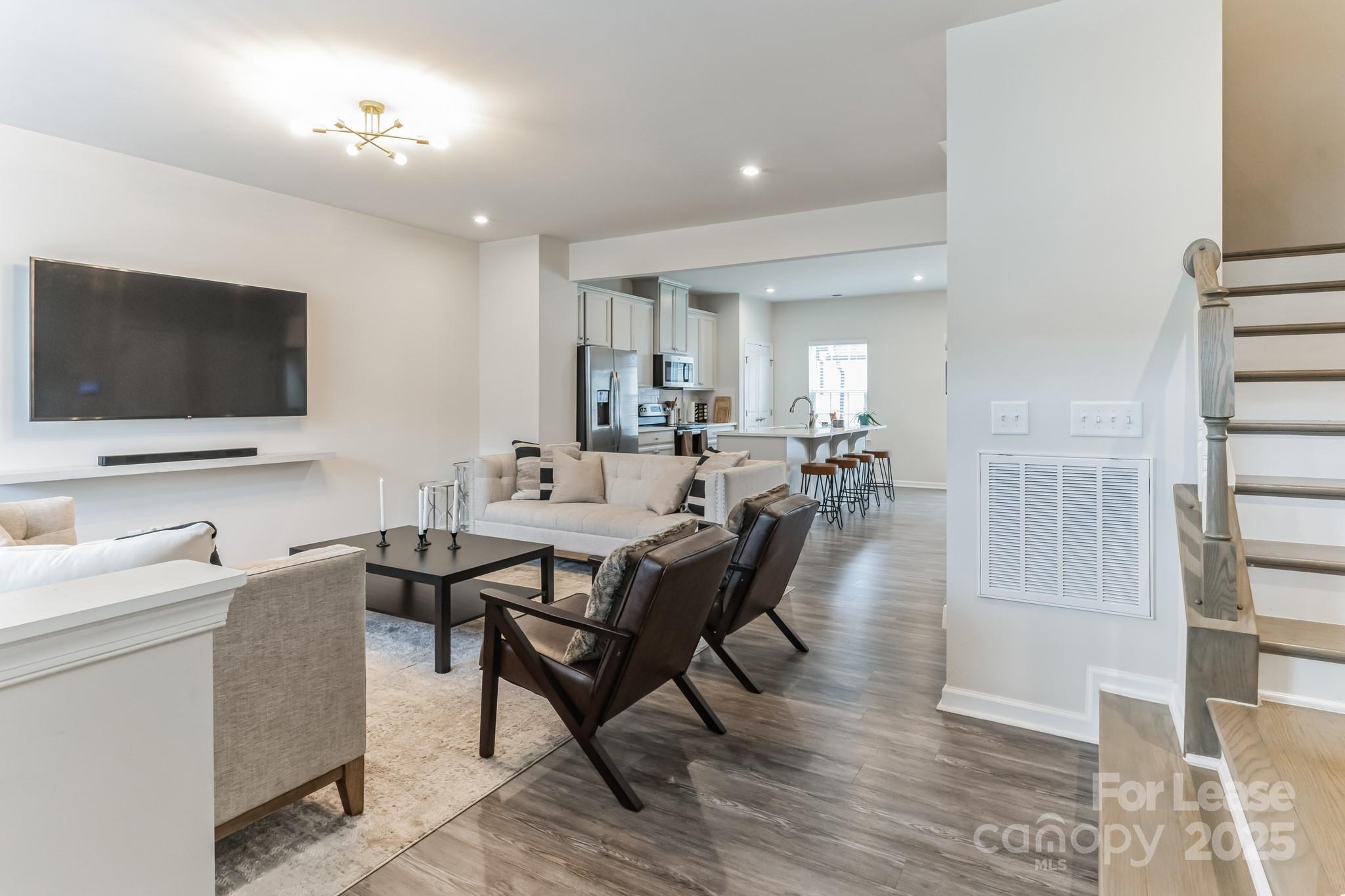 VILLAGES AT CRAMERTON MILLS - Residential Lease