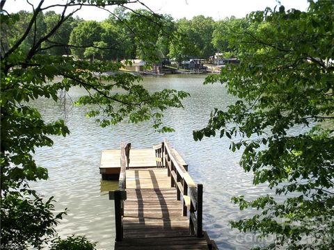 Photo of 1220 Lake Drive 9, Lexington, NC 27292 (MLS # 4399495)