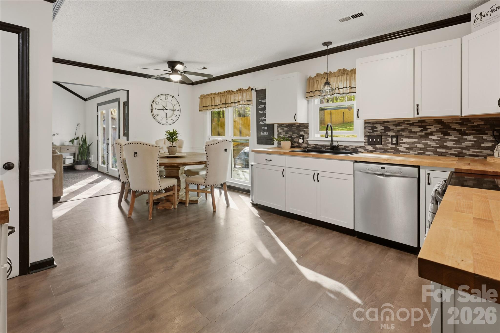 3616 Fair Oaks Place NW