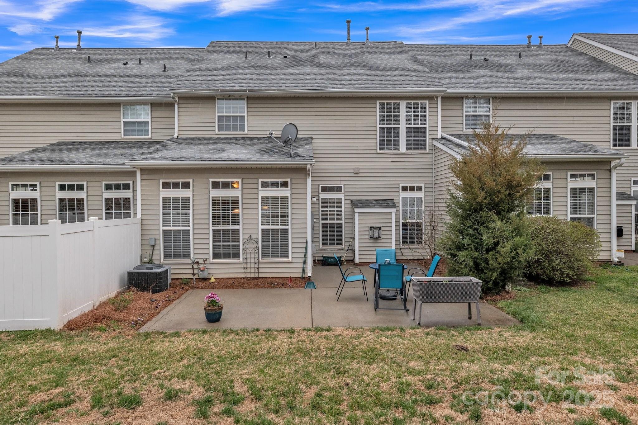 Fairway Townes - Residential