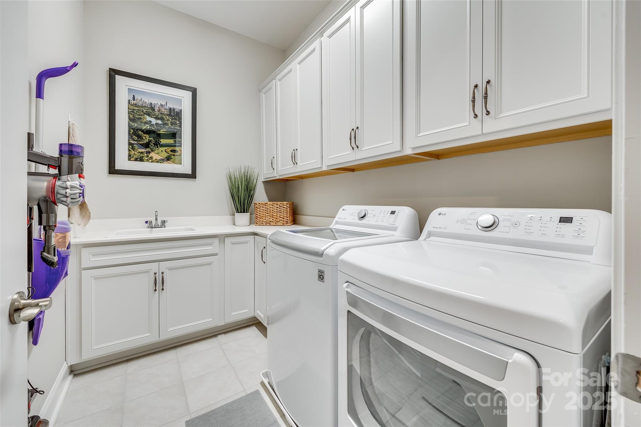 Queensbridge - Residential