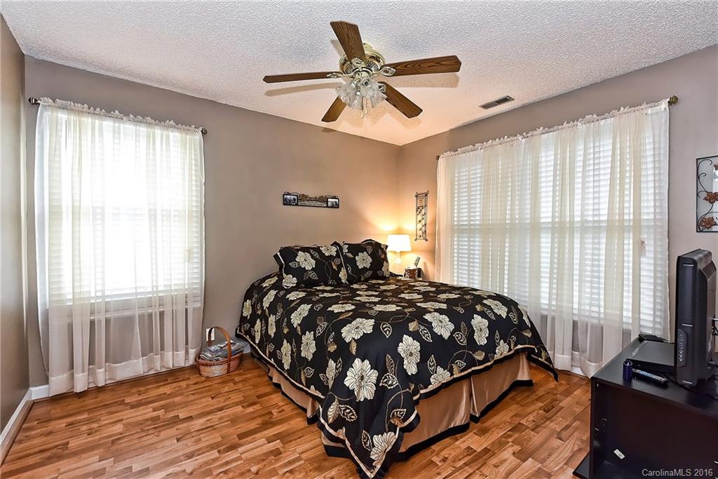 Cedarfield - Residential