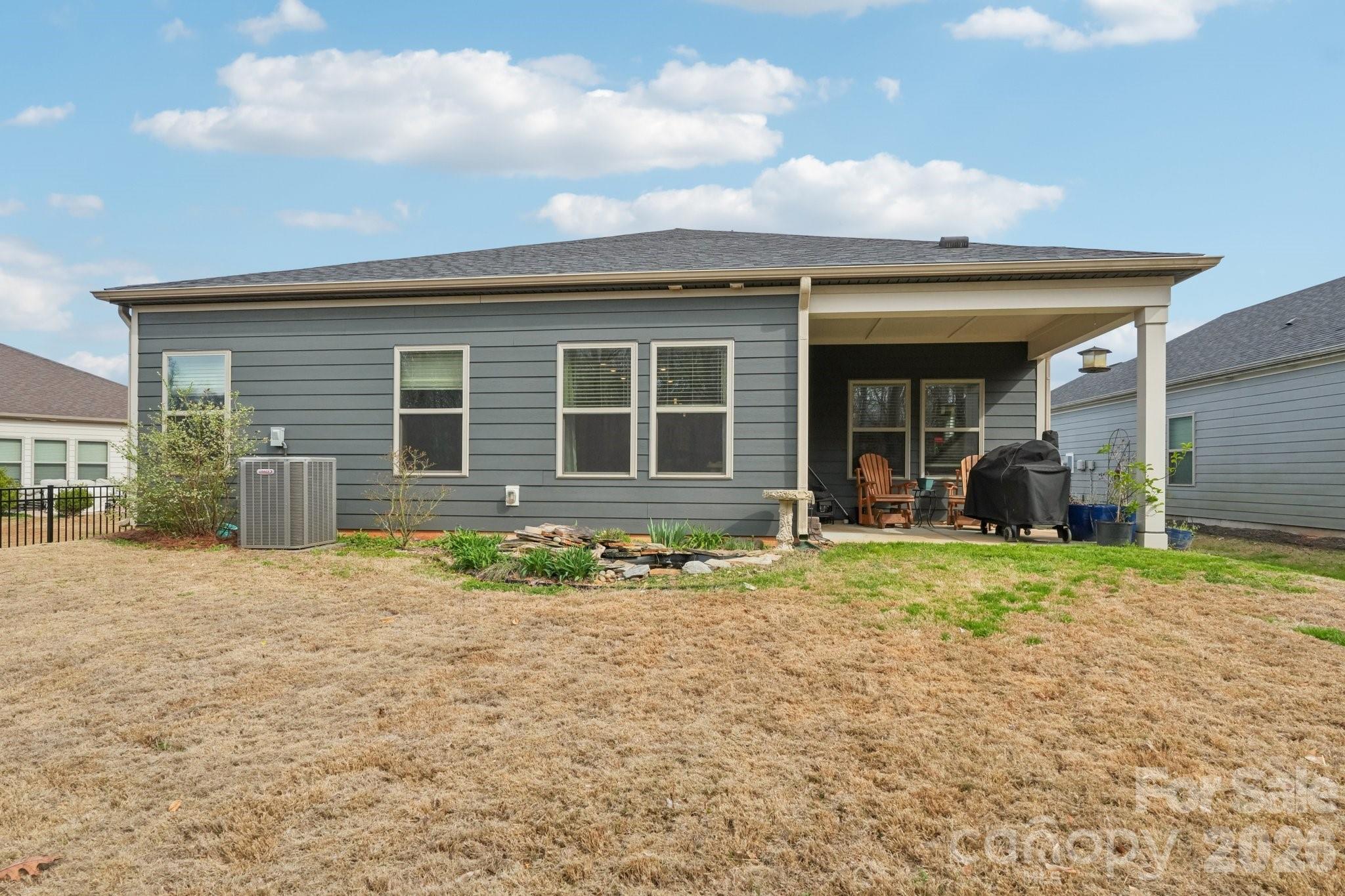 Solena at The Vineyards - Residential