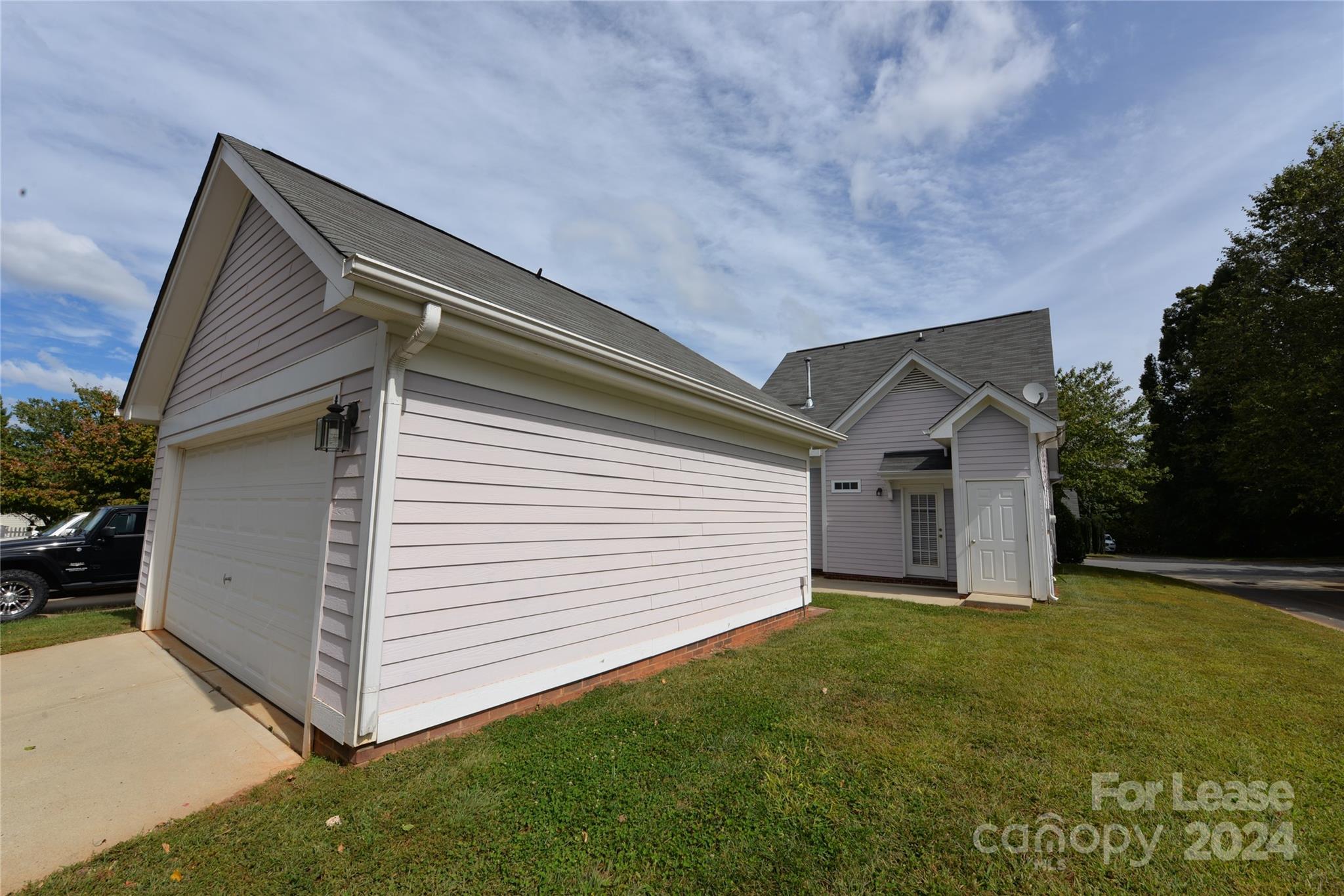 Monteith Park - Residential Lease