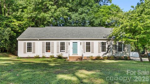 Photo of 9608 Watergate Road, Charlotte, NC 28270 (MLS # 4383151)