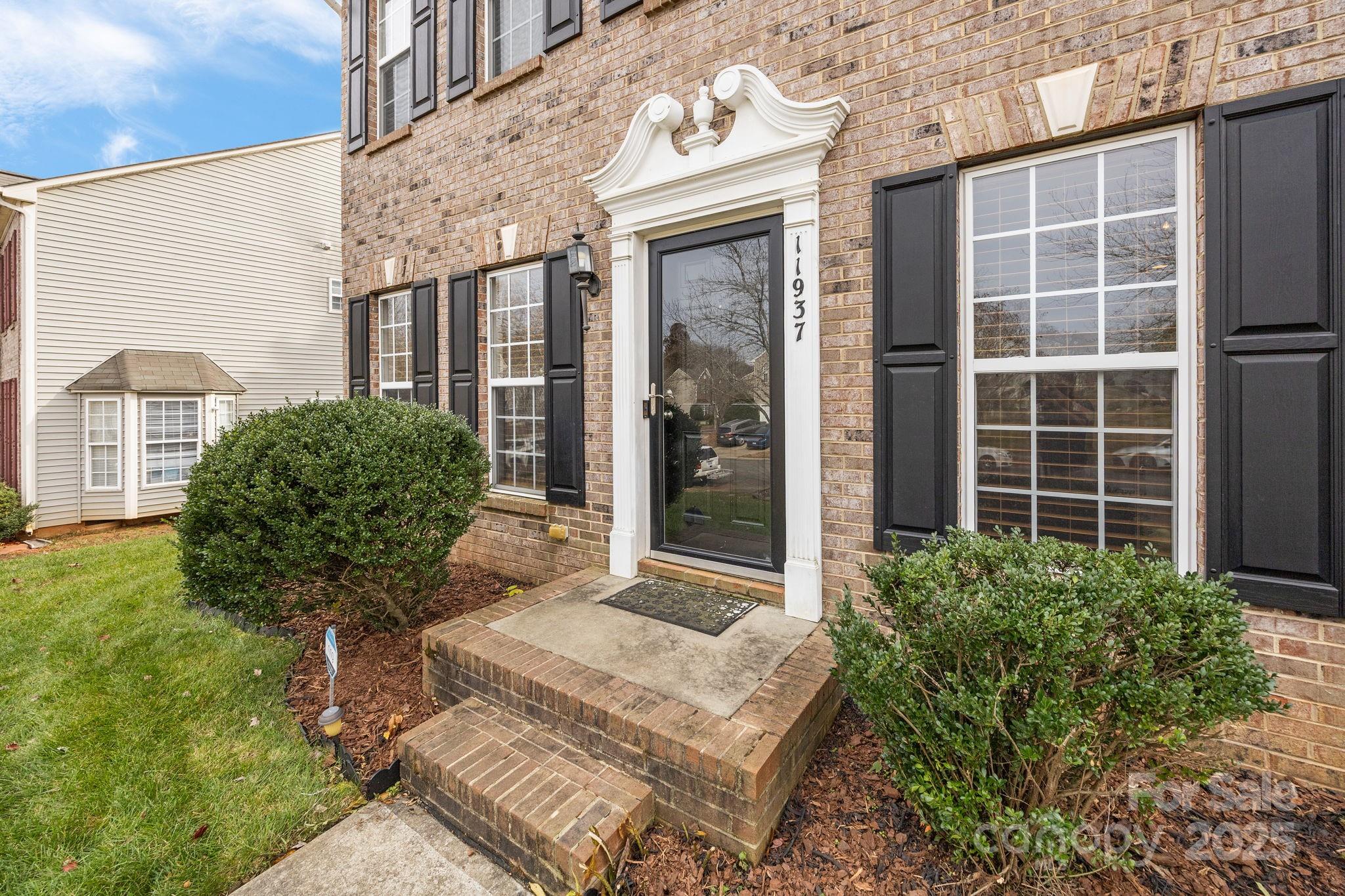 11937 Waterperry Court