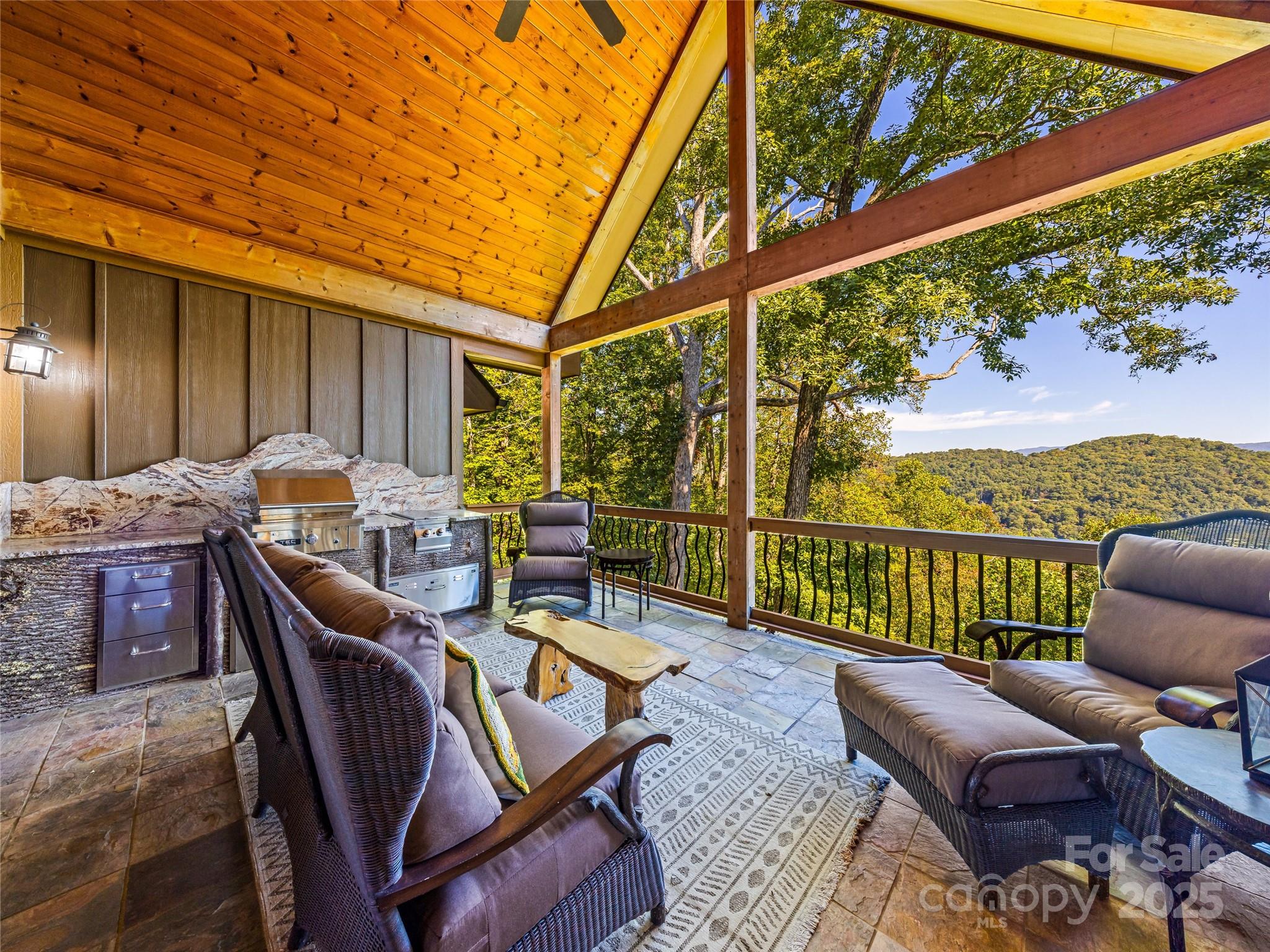 12 Trailridge Road