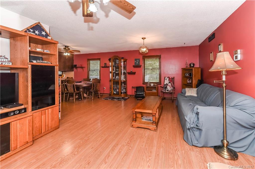 Hickory Ridge Estates - Residential