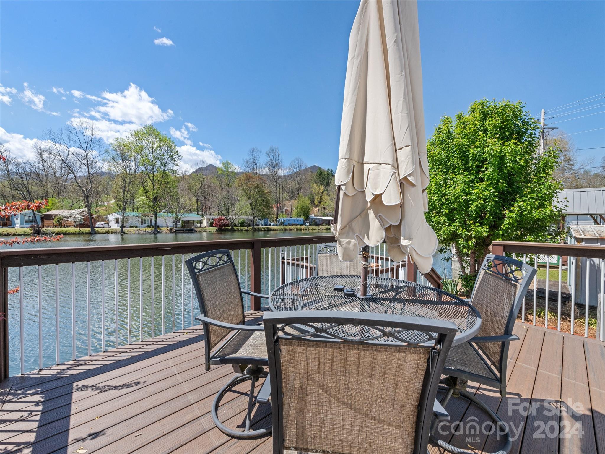 Dogwood Lakes - Residential