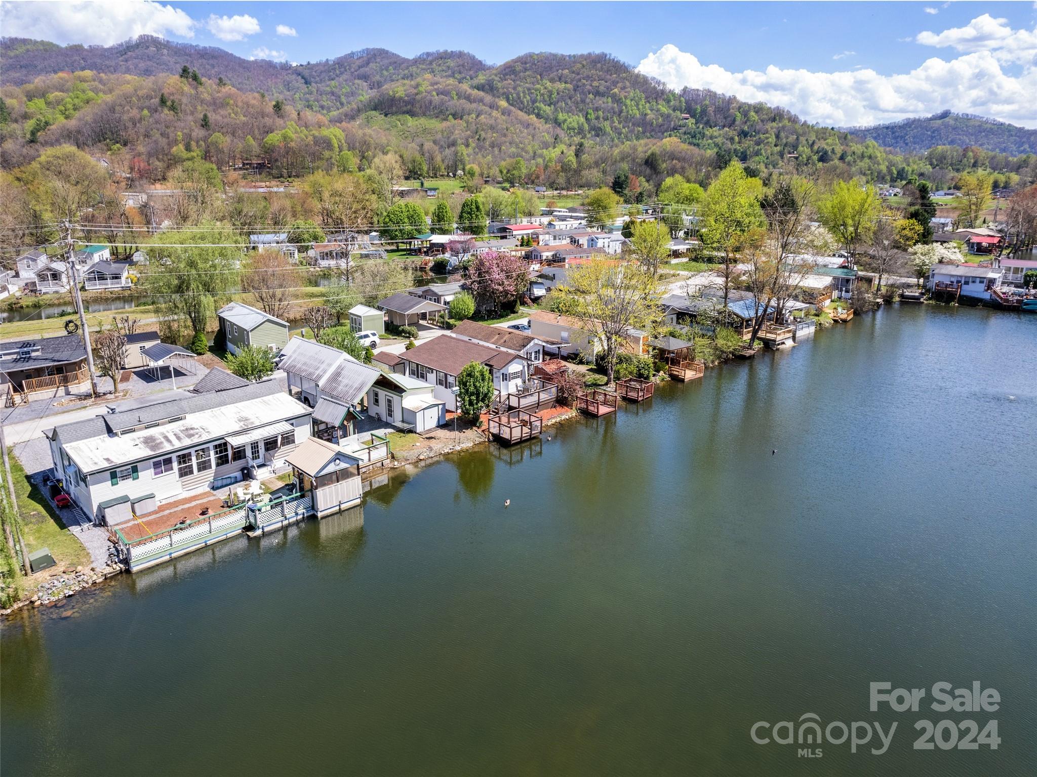 Dogwood Lakes - Residential