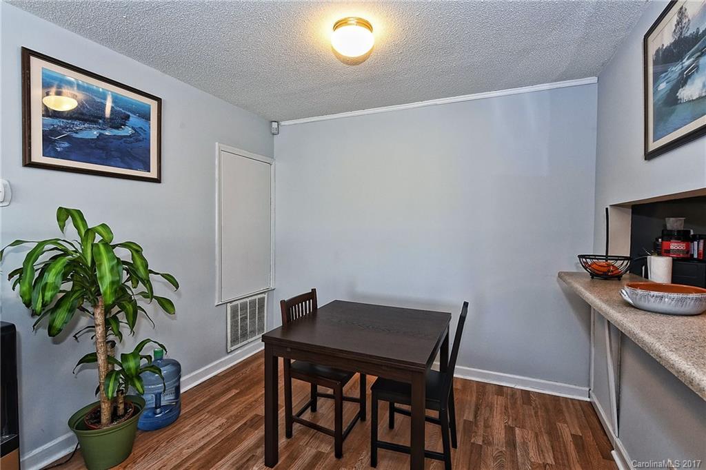 Sharon Place - Residential