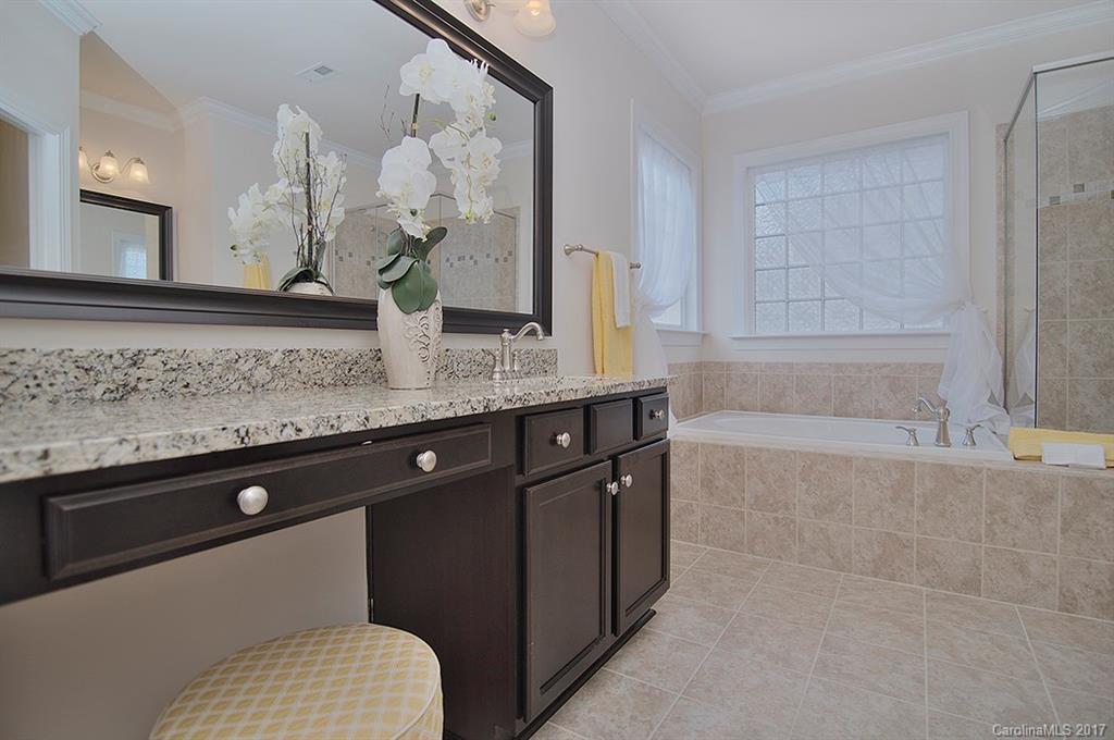 Hawks Creek - Residential