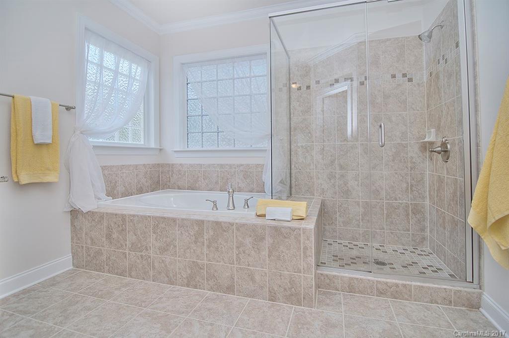 Hawks Creek - Residential