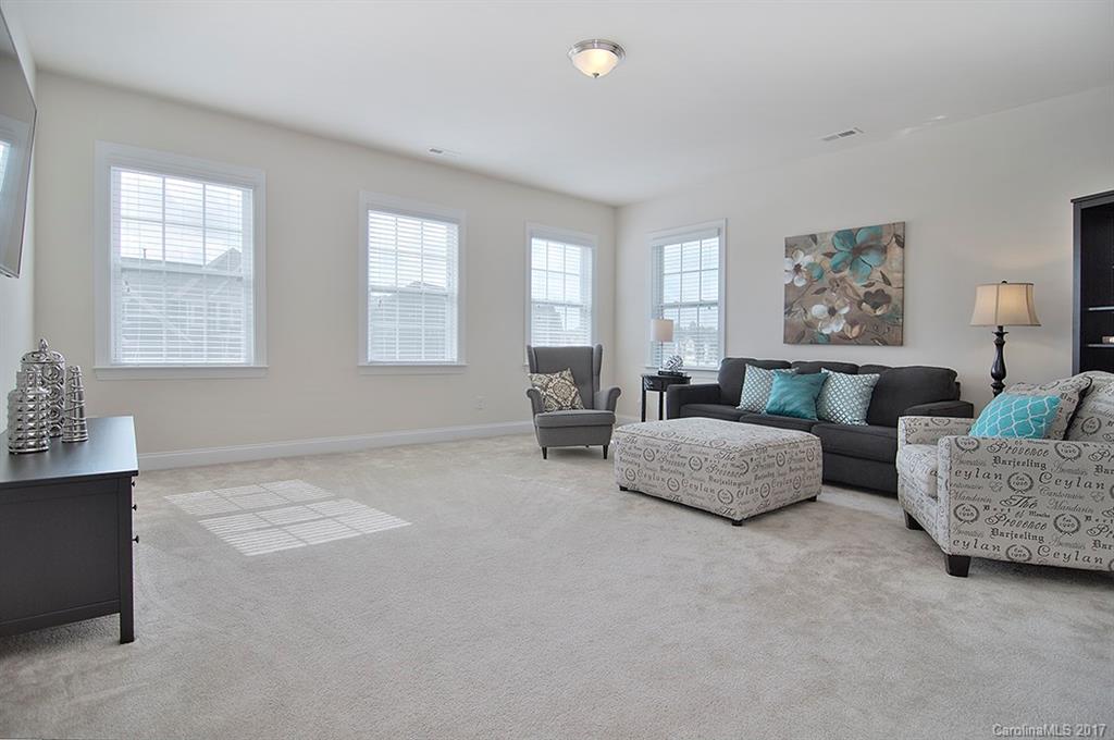 Hawks Creek - Residential