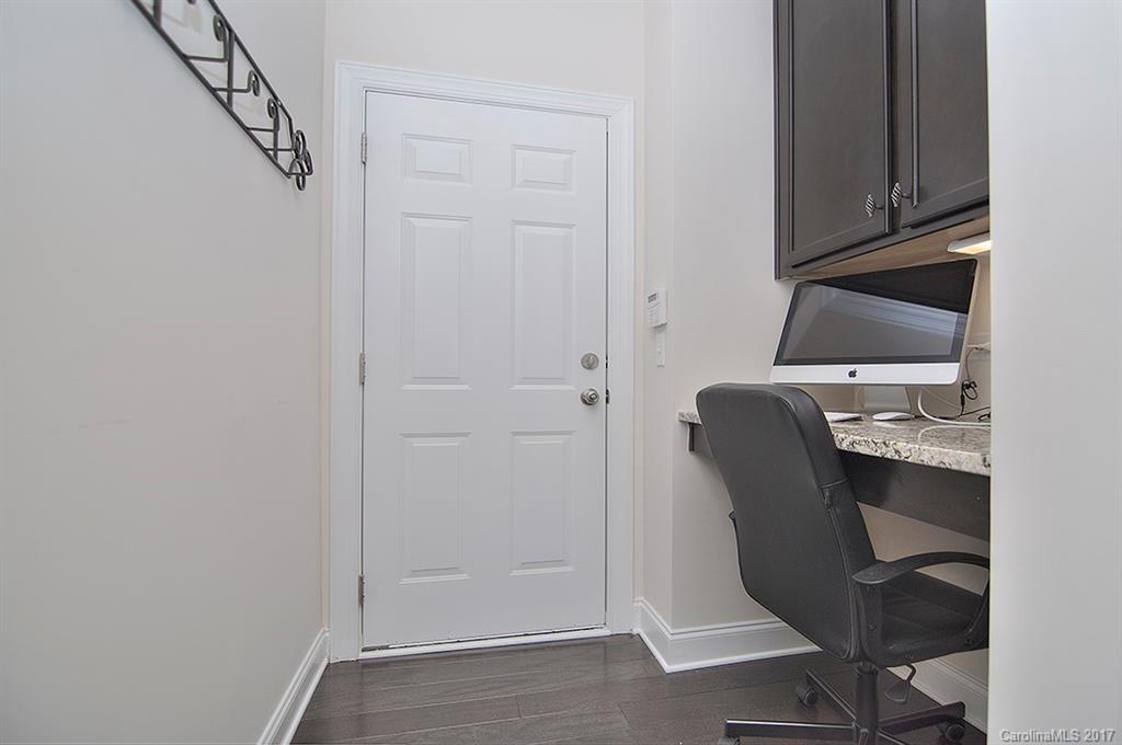 Hawks Creek - Residential