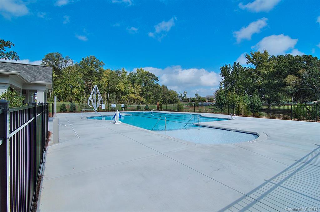 Hawks Creek - Residential