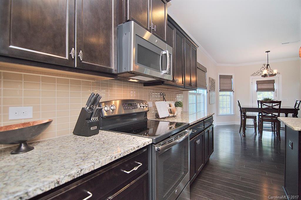 Hawks Creek - Residential