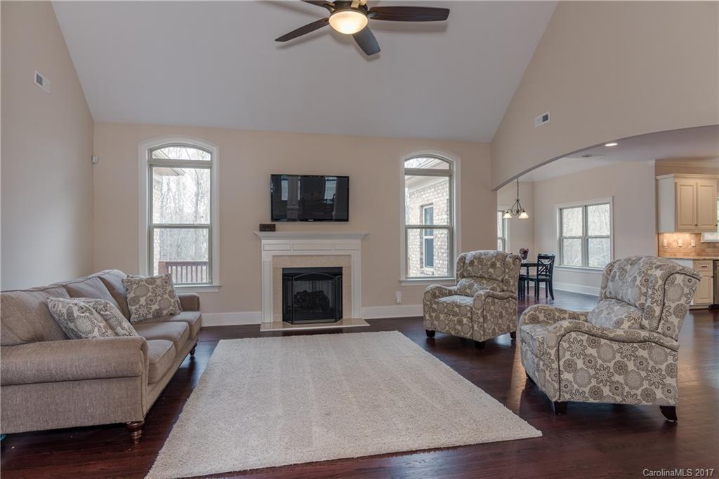 Whispering Winds - Residential