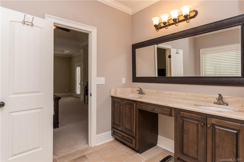 Whispering Winds - Residential