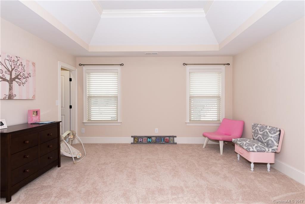 Whispering Winds - Residential