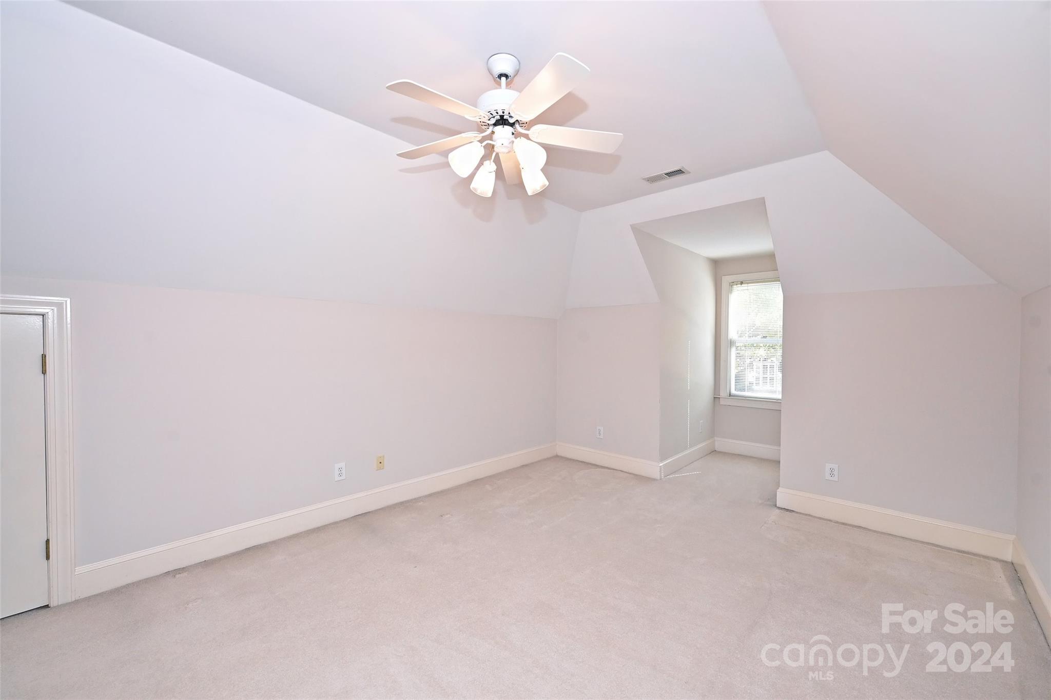 Ivy Hall - Residential