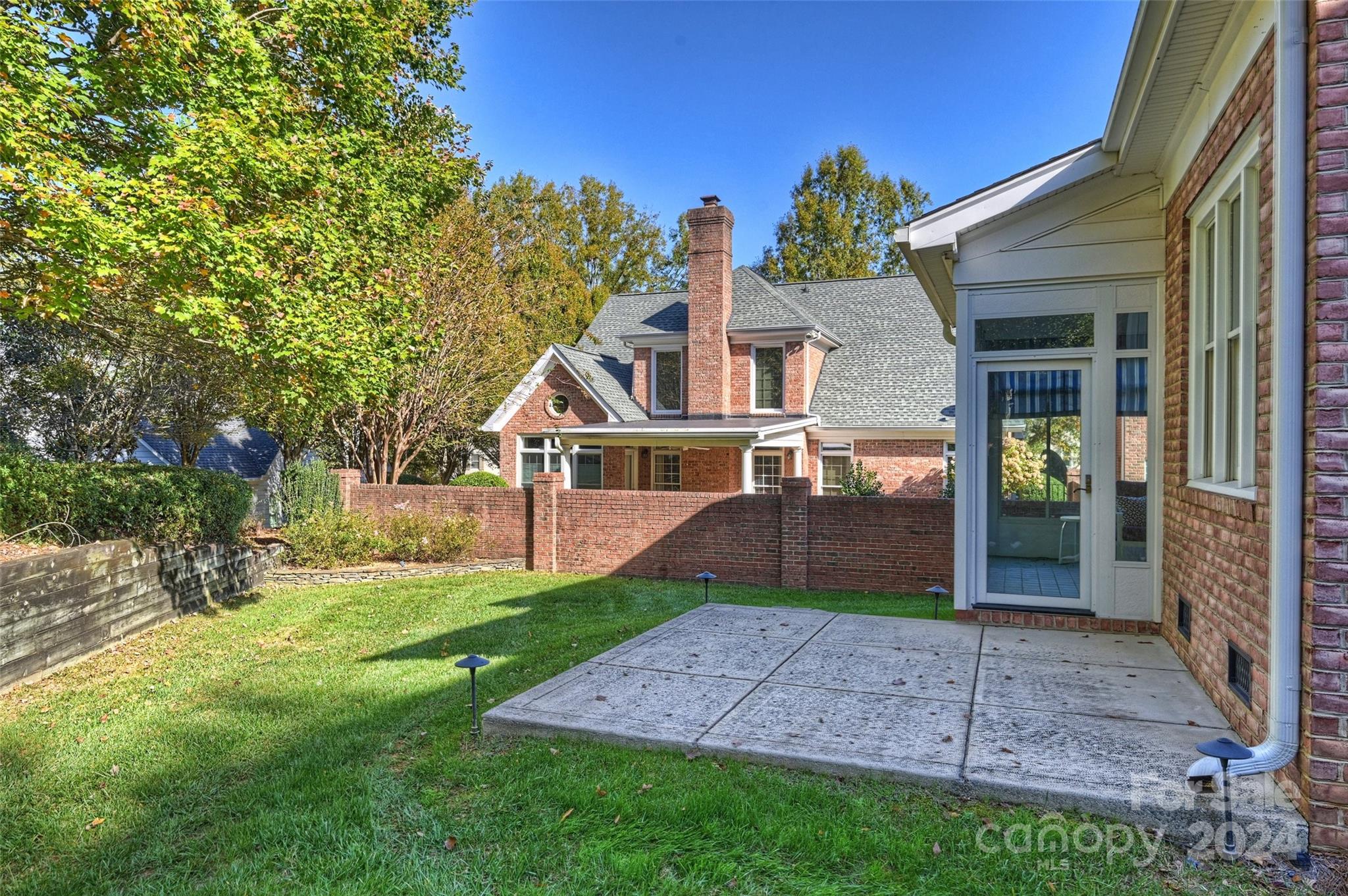 Ivy Hall - Residential