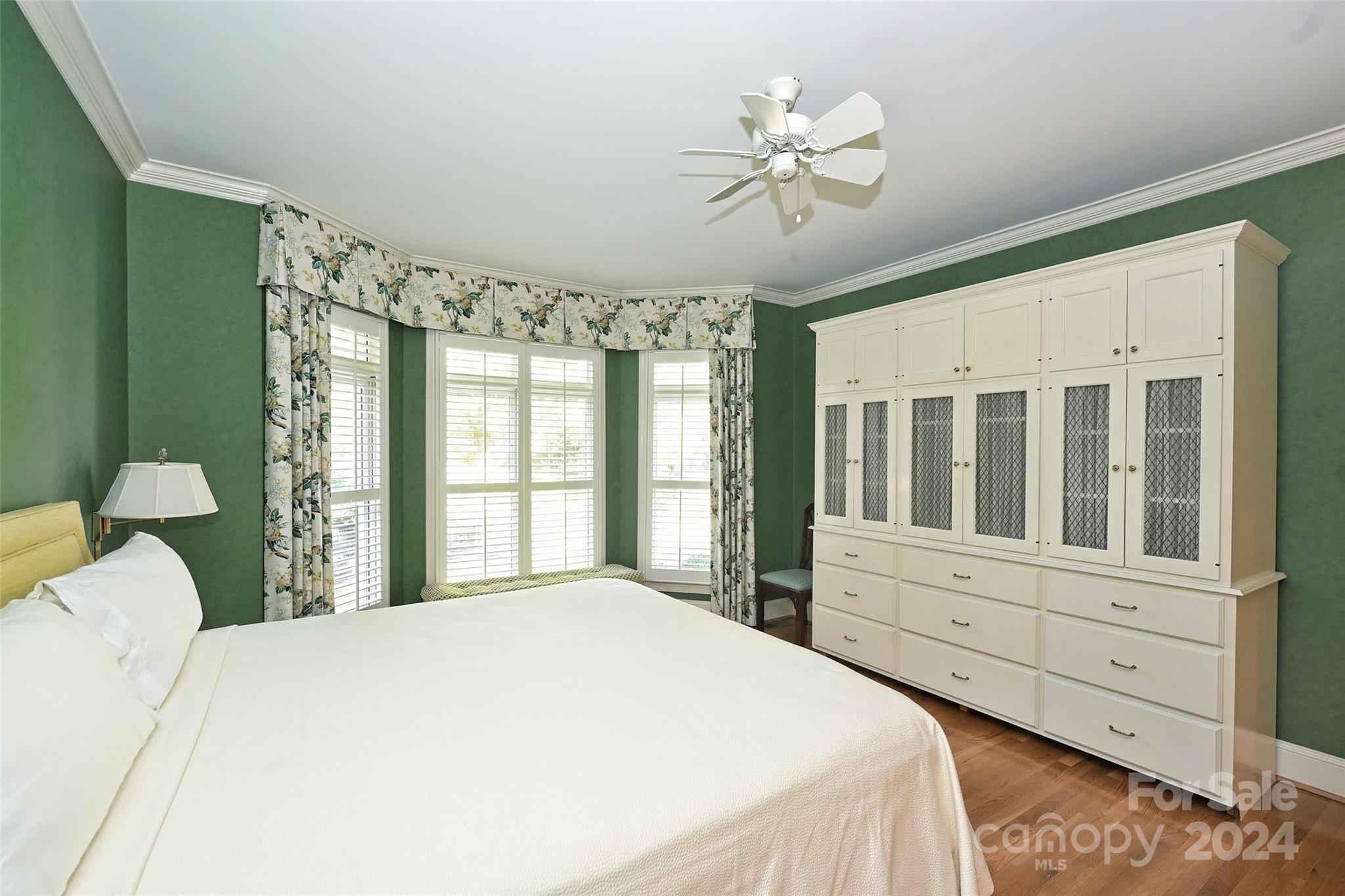 Ivy Hall - Residential