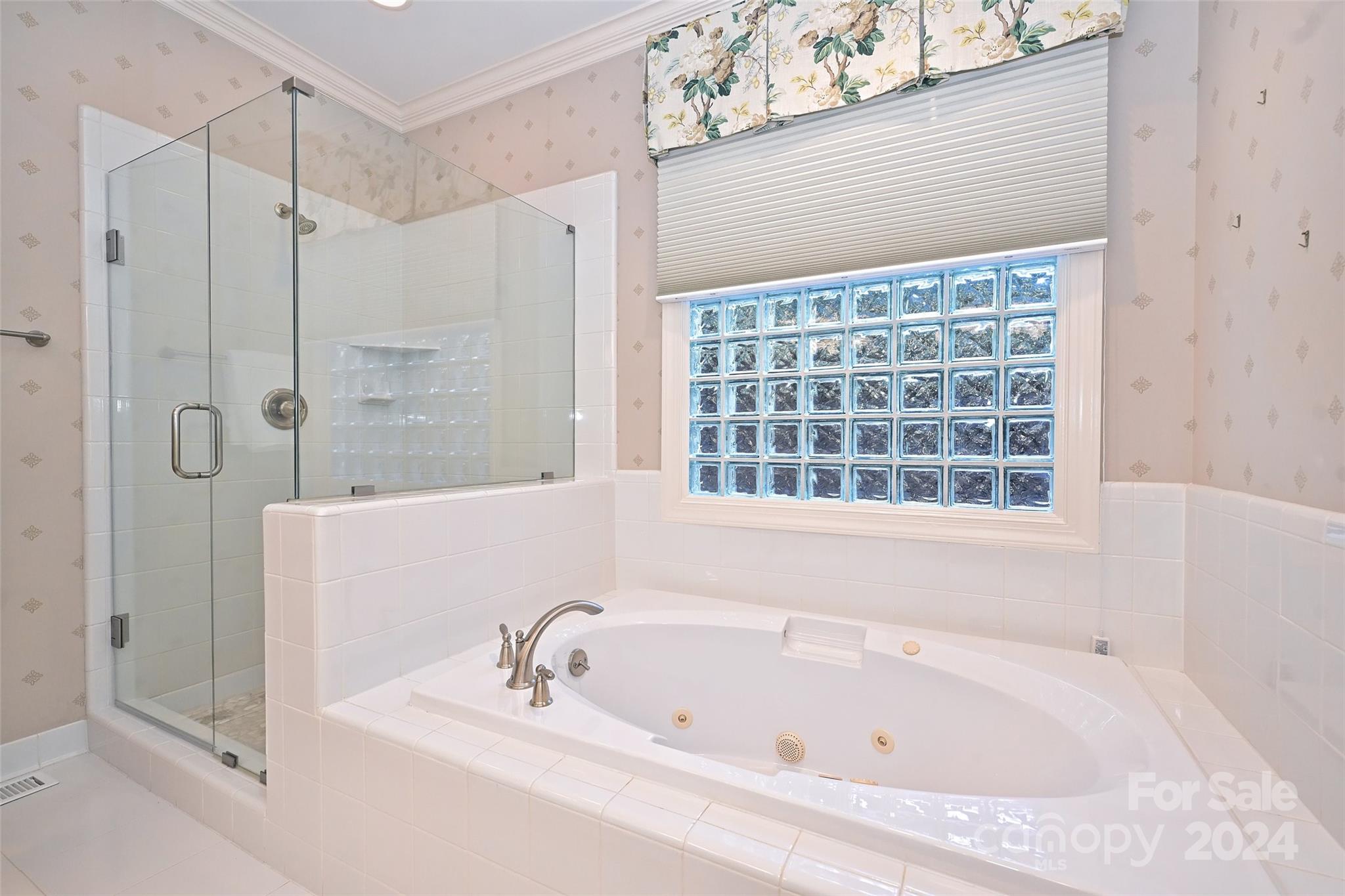 Ivy Hall - Residential