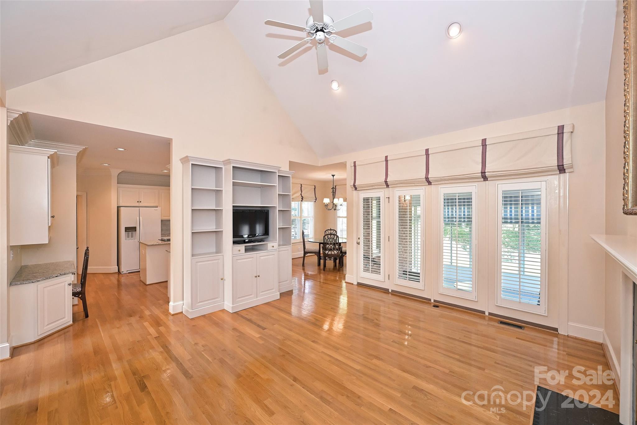 Ivy Hall - Residential