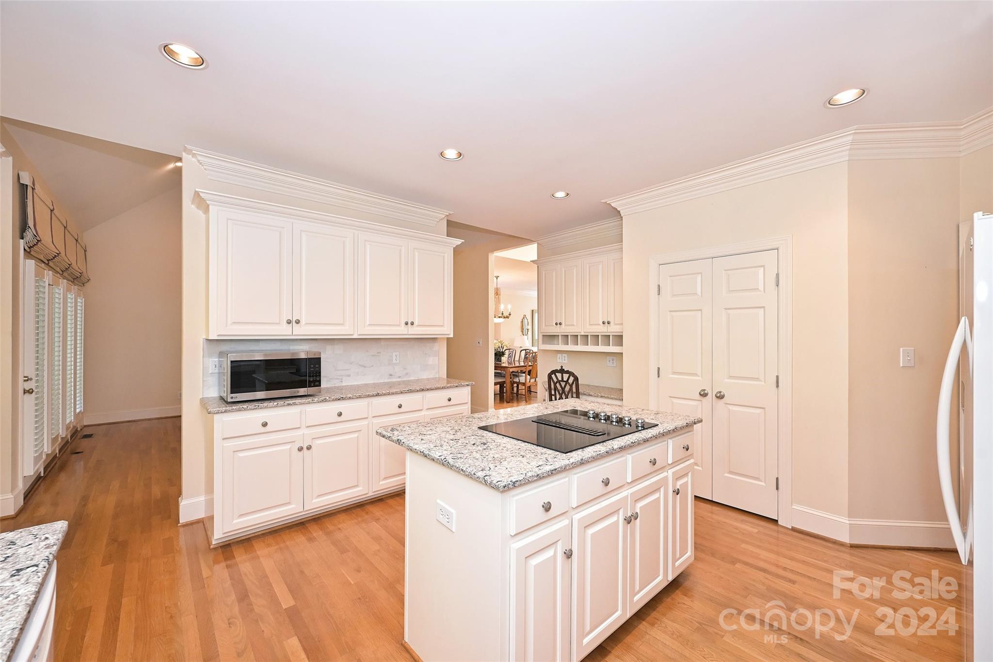 Ivy Hall - Residential