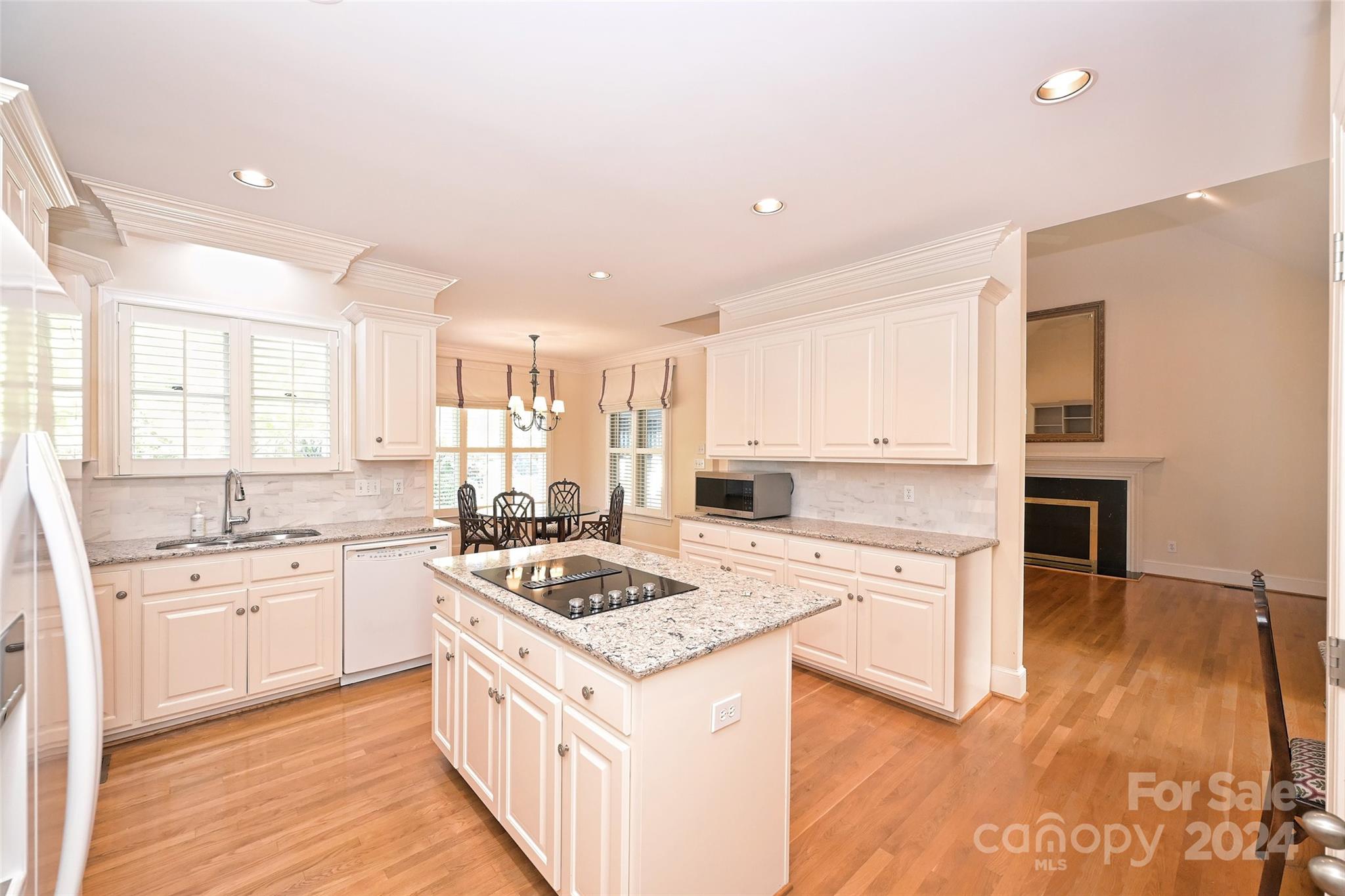 Ivy Hall - Residential