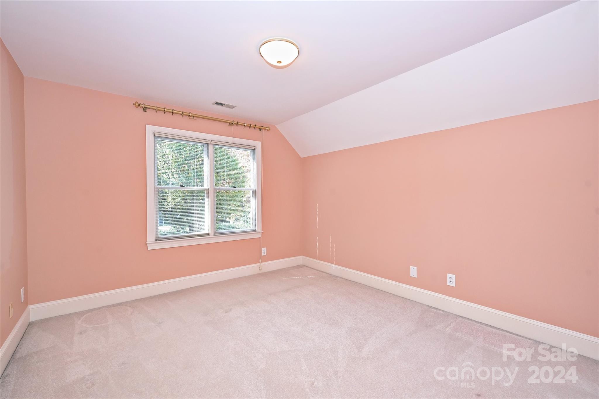 Ivy Hall - Residential