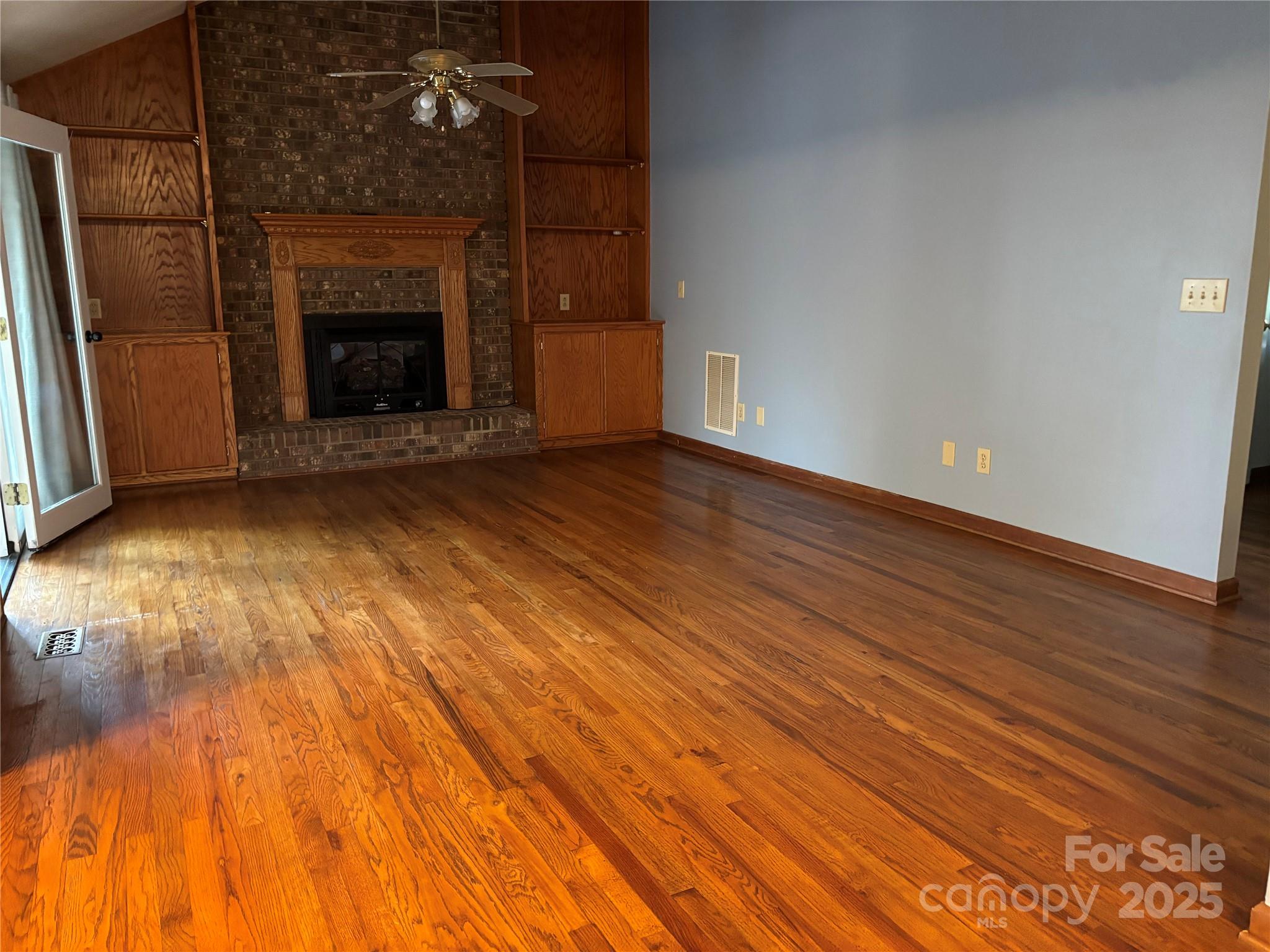1633 Jamestown Road